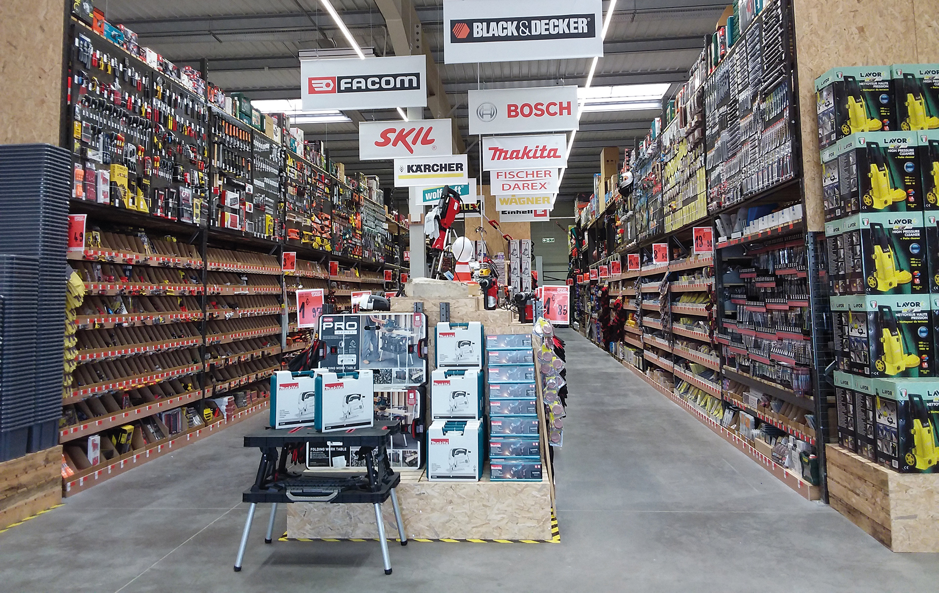 merchandising products